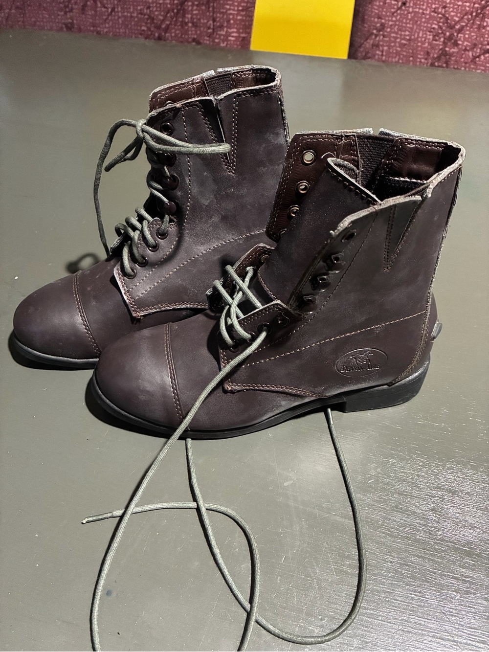 Devon aire equistrian Leather Lace-Up Ankle Boots in Dark Brown big girls size 1